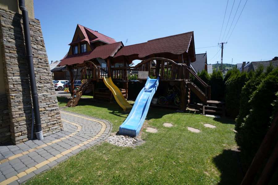 Altana grill, plac zabaw